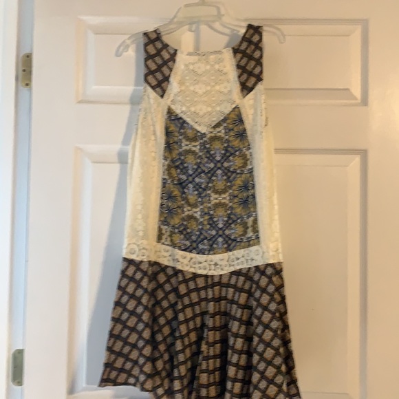 Tunic - Picture 4 of 4